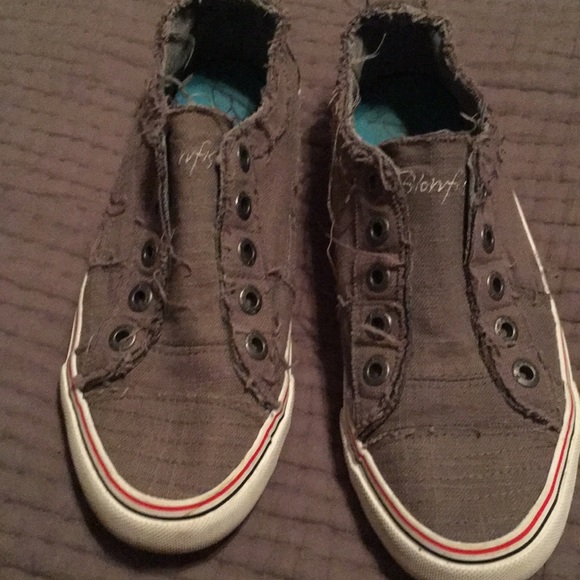 Blowfish slip in sneakers from Buckle - Picture 1 of 4